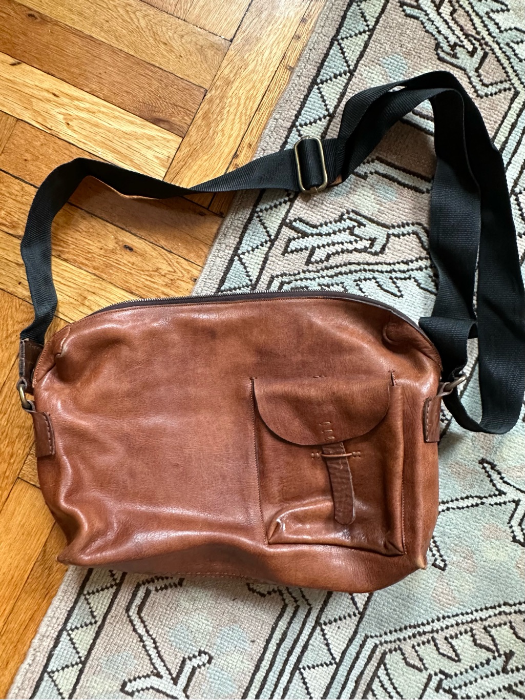 Men's Chestnut Leather Messenger Bag With Black Adjustable Strap